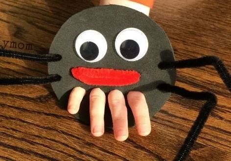 Spider puppet